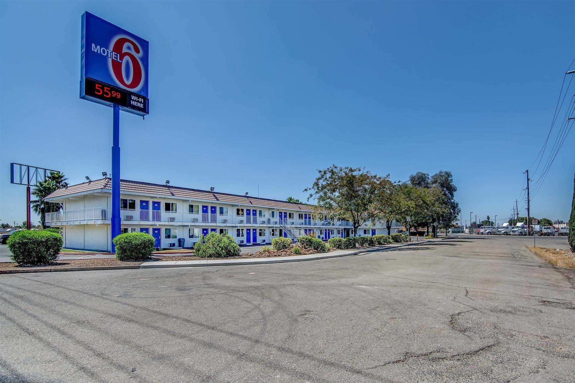 Motel 6-Stockton, Ca - Charter Way West Zewnętrze zdjęcie